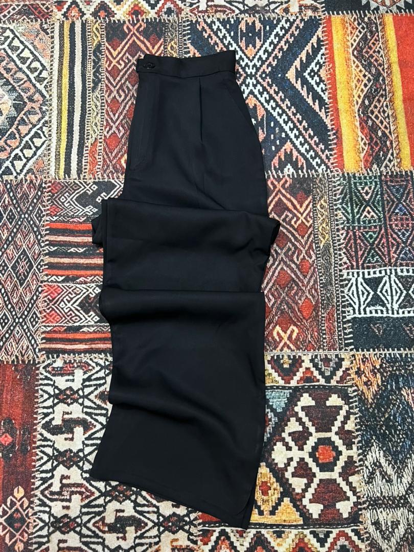 Pantalon noir classique 