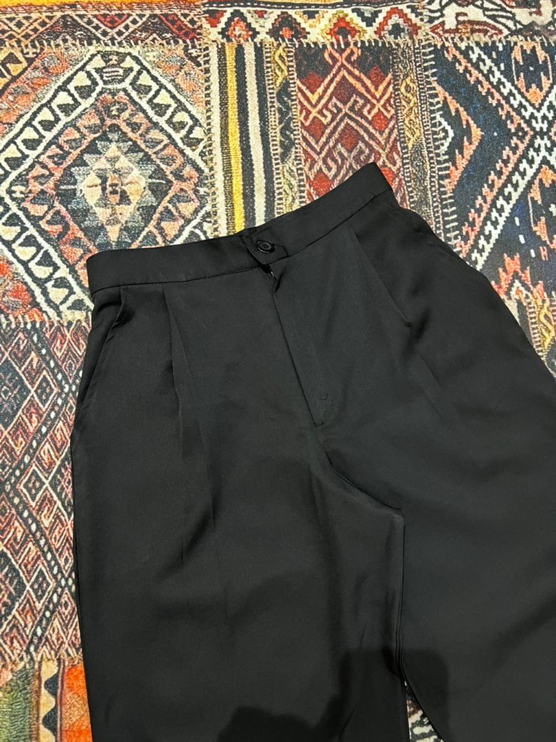 Pantalon noir classique 